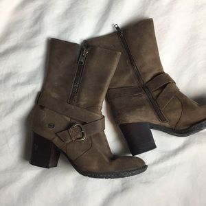 Brown leather Born zippered heeled boots size 10